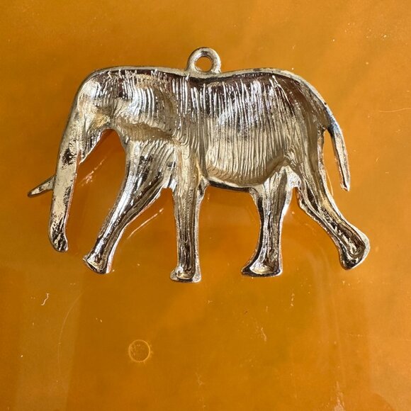 Elephant Pendants and One Pair Earrings Lot of 11 - Picture 10 of 16
